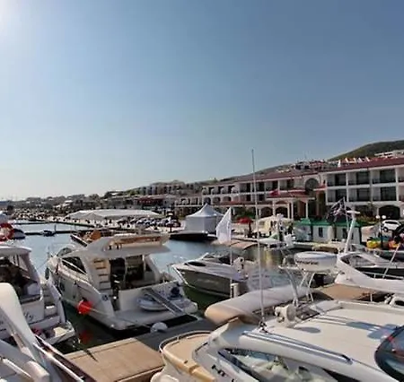Arena 65m2 - 1 Bedroom, 1st Line To The * Sveti Vlas